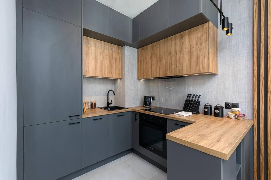 Port Praski Stylish Near Old Town *